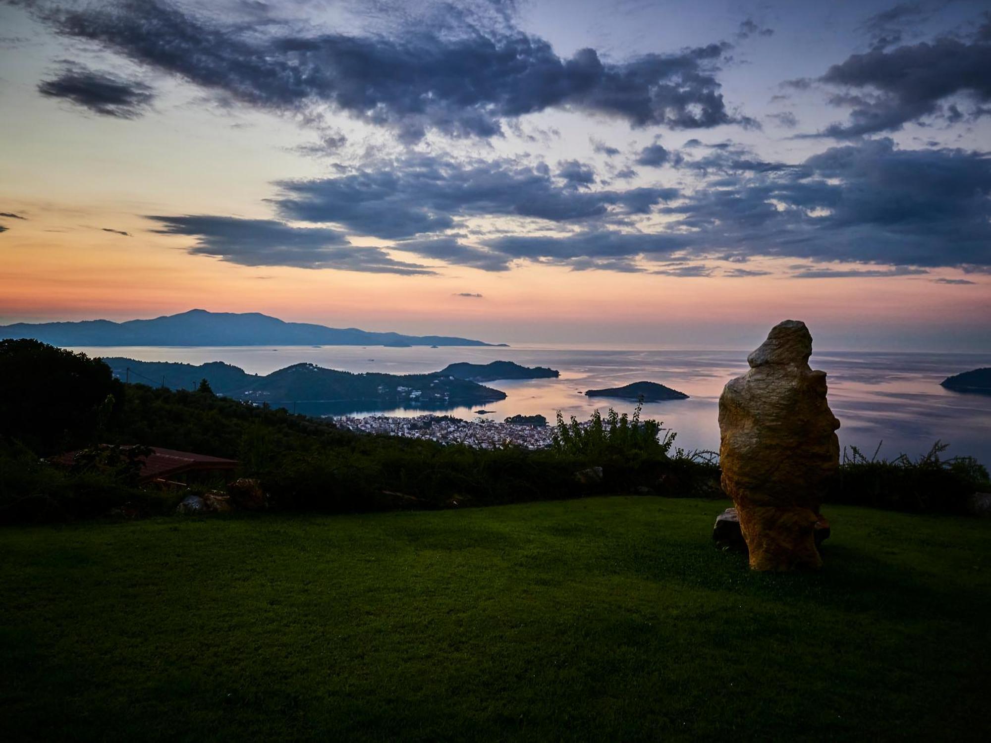 Sky Sea Resort Skiathos Buitenkant foto