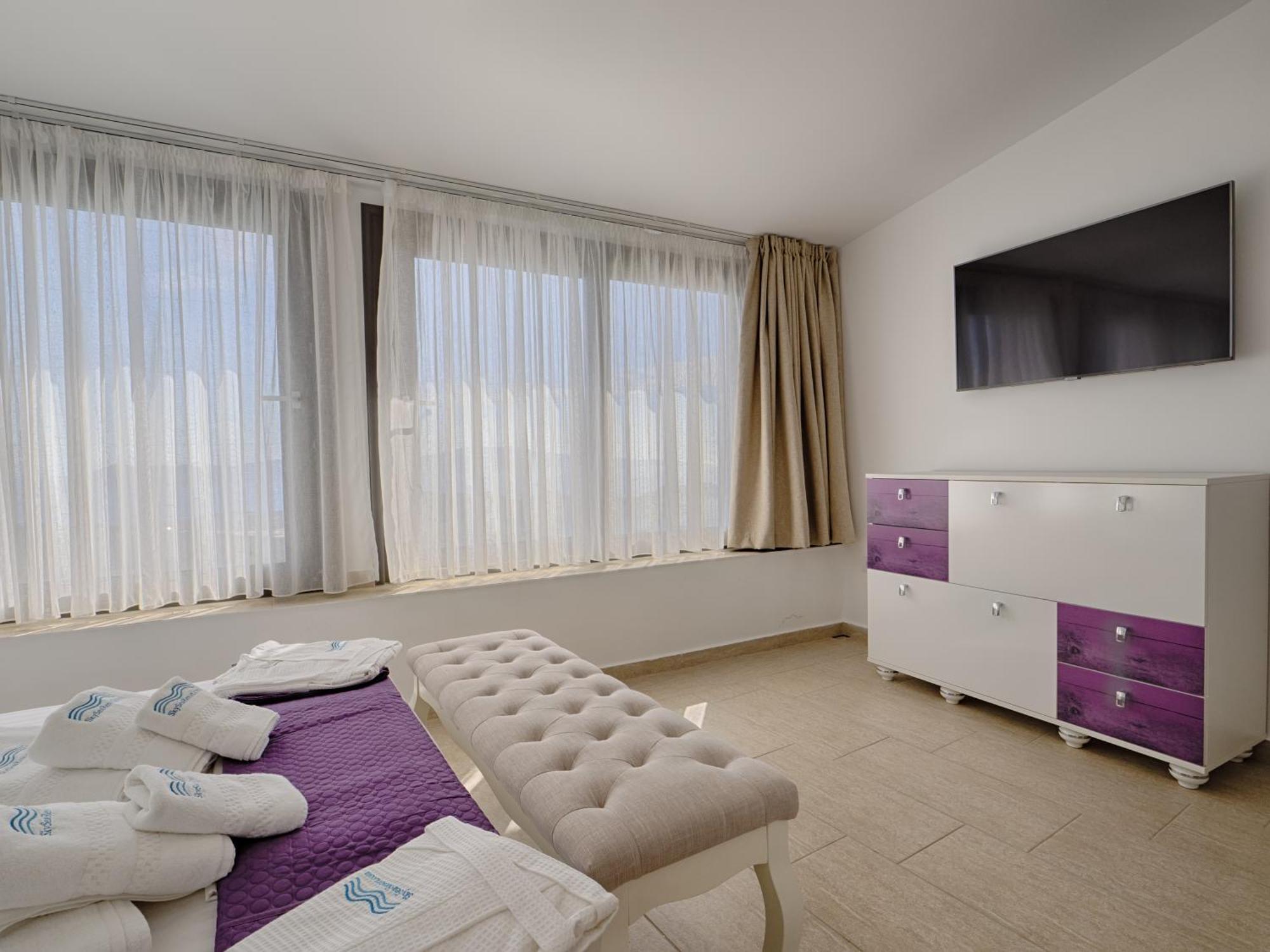 Sky Sea Resort Skiathos Buitenkant foto