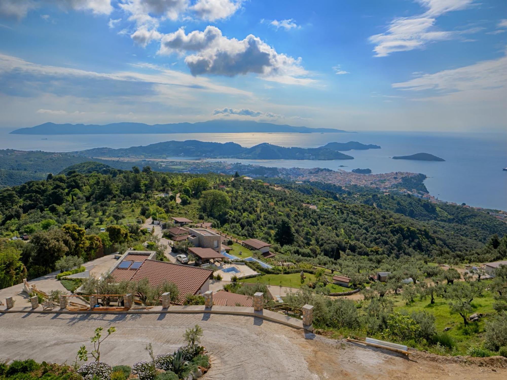 Sky Sea Resort Skiathos Buitenkant foto